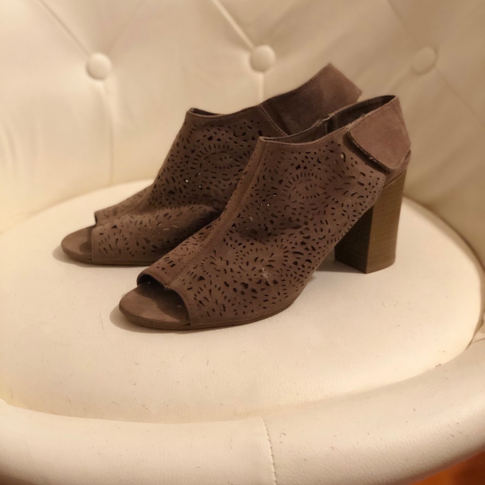 Size 8 heels
